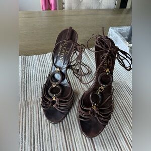 Valentino
Leather Studded Accents T-Strap Sandals